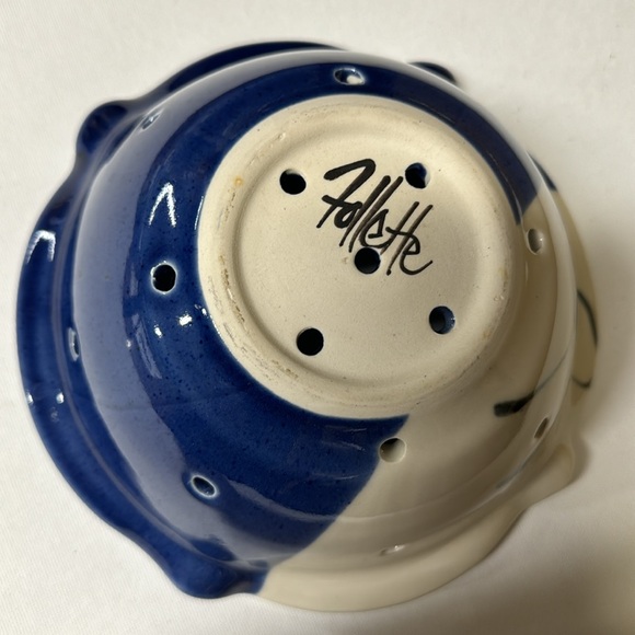 Follette Pottery berry bowl strainer cream blue and purple signed 8” diameter - Picture 4 of 7